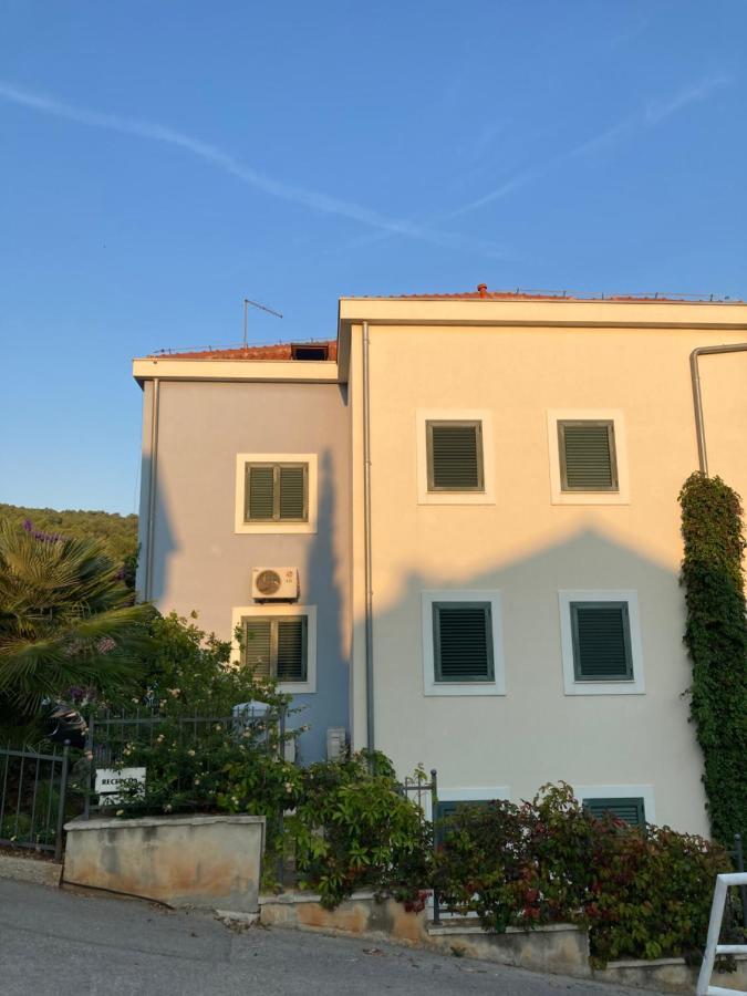 Trogir, Villa Salena, Residenz Ciovo Pearl, Slatine, Island Ciovo, Split エクステリア 写真